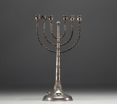 Judaica - Ménorah en argent massif, fleurs...