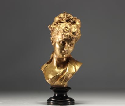Buste de Jeune fille en bronze à patine dorée...