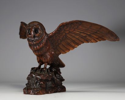 Chouette en bois sculpté, travail de la Forêt...