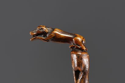 Art Populaire - Canne en bois sculpté à motif...