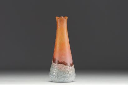 François Théodore LEGRAS (1839-1916) Vase...