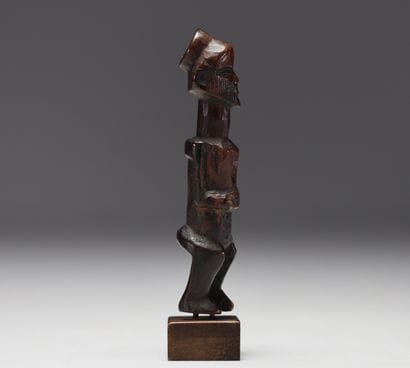 Afrique RDC - Petite statue Teke, XXème.
Poids:...