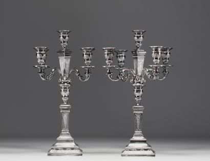 Paire de chandeliers en argent massif, cinq...