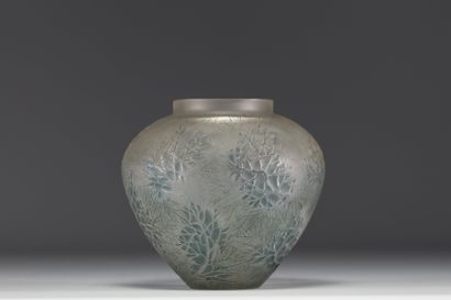 René LALIQUE (1860-1945) Vase 