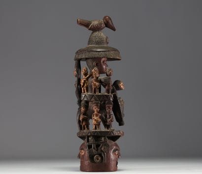 Nigéria - Grand et large masque cimier Yoruba...