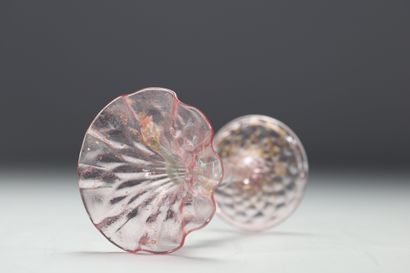 Murano - Vase sur pied en verre soufflé rose...