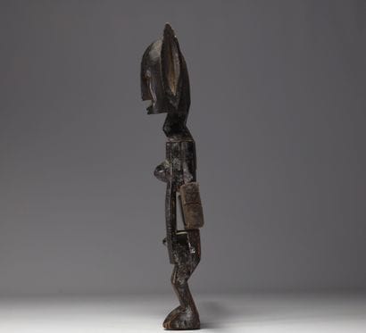 Mali - Serrure Dogon en bois sculpté.
Poids:...