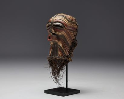 Afrique RDC - Masque miniature Songye Kifwebe.
Poids:...