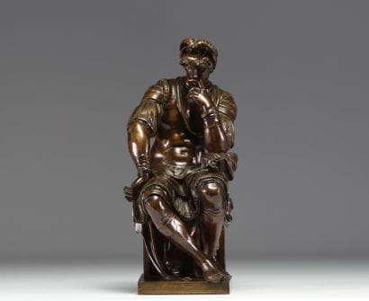 Sculpture en bronze représentant Laurent...
