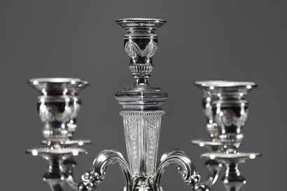 Paire de chandeliers en argent massif, cinq...