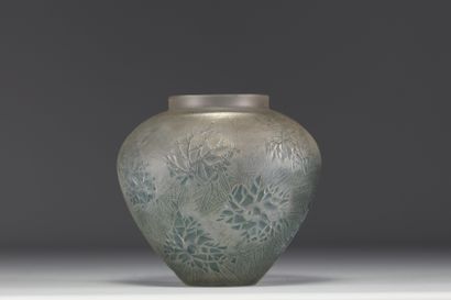 René LALIQUE (1860-1945) Vase 