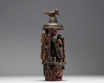Nigéria - Grand et large masque cimier Yoruba...