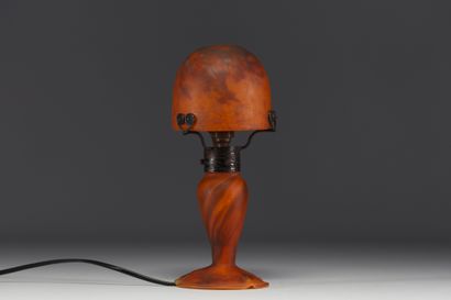 DAUM Nancy - Petite lampe champignon en verre...