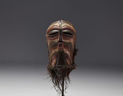Afrique RDC - Masque miniature Songye Kifwebe.
Poids:...