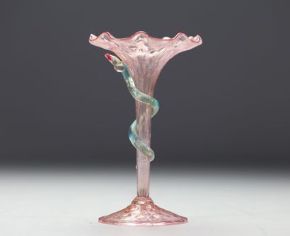 Murano - Vase sur pied en verre soufflé rose...