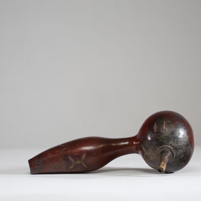 Congo - Luba - Pipe en calebasse sans fourneau
Etat...