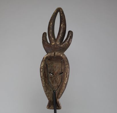 Masque ekuk Kwele (Gabon), bois léger à patine...
