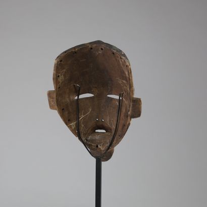 Masque ancien du Congo (RDC), sculpté dans...