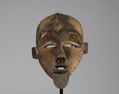 Masque ancien du Congo (RDC), sculpté dans...