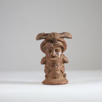 Cameroun - Bamum - Fourneau en terre cuite...