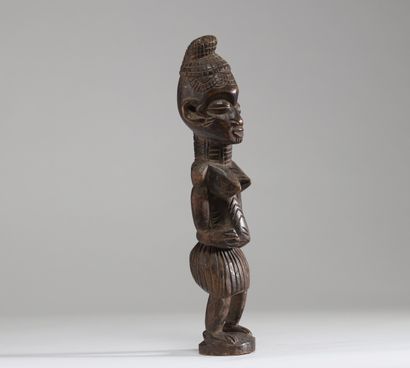 Statuette Kuba, Congo RDC . Bois à patine...