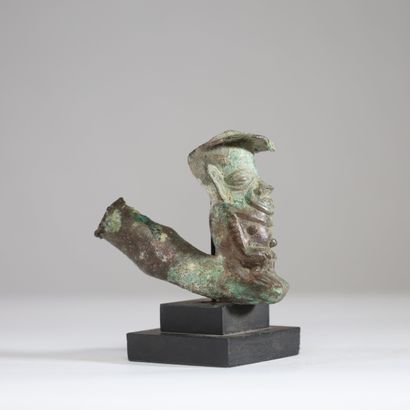 Cameroun - Bamiléké - Fourneau en bronze...
