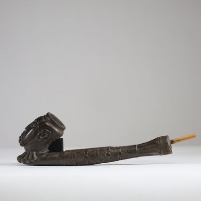Congo - Kuba - Pipe en bois contemporaine....