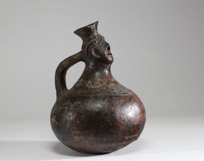Importante poterie anthropomorphe Mangbetu,...