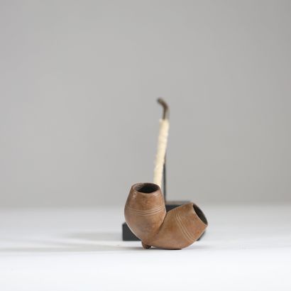 Congo - Teke - Pipe à deux fourneaux. Le...
