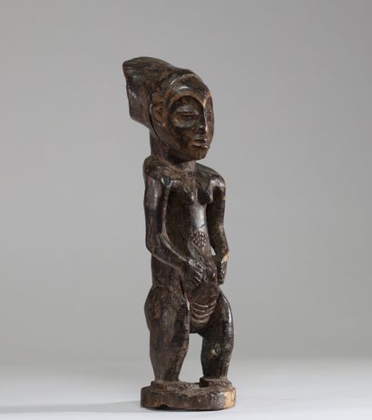 Statue féminine, Congo RDC, vers 1900-1940....