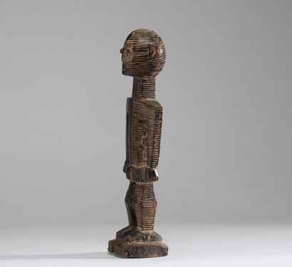 Statuette Tetela / Ombo, Congo RDC. Bois...