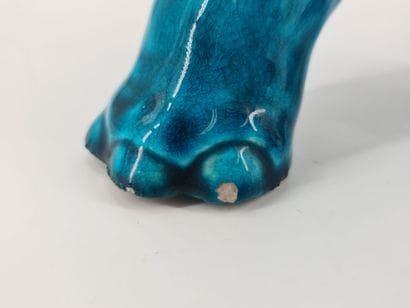Eléphant en majolique turquoise vers 1900....