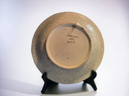 Charles CATTEAU (1880-1966). Plat creux Boch...