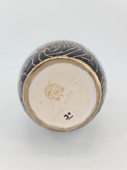 Raymond CHEVALLIER (1900-1959). Vase Boch...
