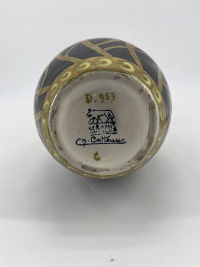 Charles CATTEAU (1880-1966). Vase Boch Keramis...
