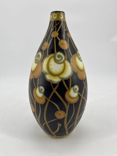 Charles CATTEAU (1880-1966). Vase Boch Keramis...