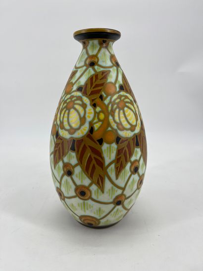 Charles CATTEAU (1880-1966). Vase Boch Keramis...