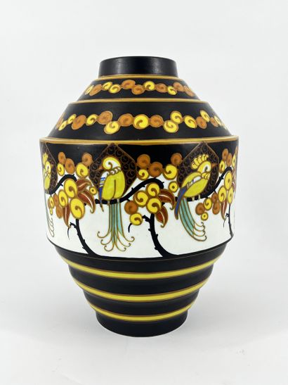 Charles CATTEAU (1880-1966). Vase Boch Keramis...