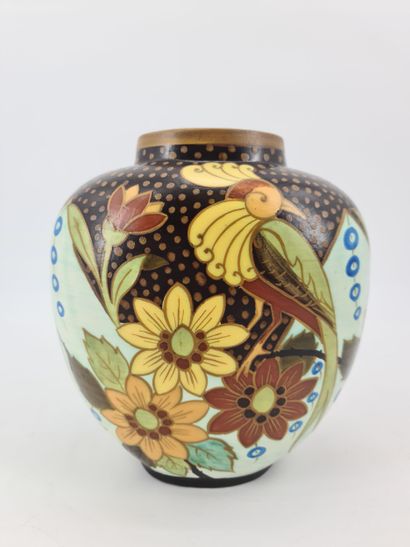 Charles CATTEAU (1880-1966). Vase Boch Keramis...