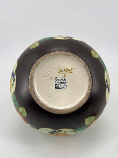 Charles CATTEAU (1880-1966). Vase Boch Keramis...