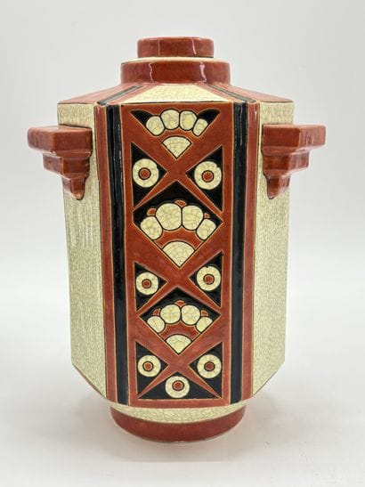 Charles CATTEAU (1880-1966). Vase Boch Keramis...