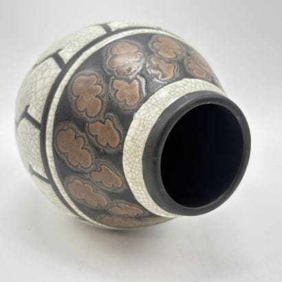 Charles CATTEAU (1880-1966). Vase Boch Keramis...