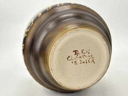 Charles CATTEAU (1880-1966). Rarissime vase...