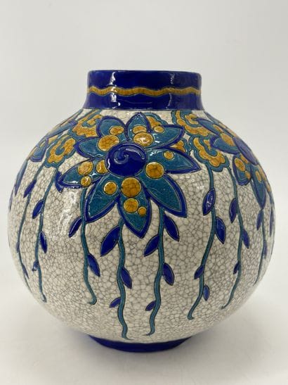 Charles CATTEAU (1880-1966). Vase Boch Keramis...