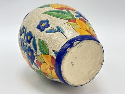 Charles CATTEAU (1880-1966). Vase Boch Keramis...