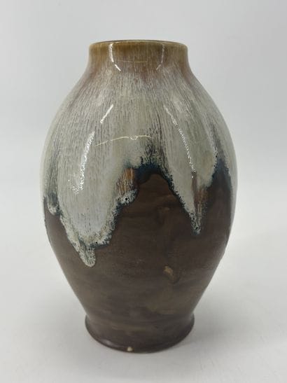 Charles CATTEAU (1880-1966). Vase Boch Keramis...