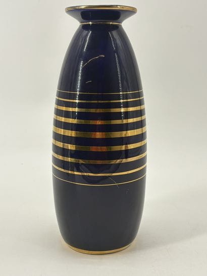 Charles CATTEAU (1880-1966). Vase Boch Keramis...