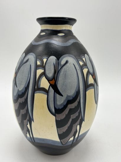Charles CATTEAU (1880-1966). Vase Boch Keramis...