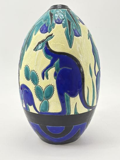 Charles CATTEAU. Vase art déco Boch Keramis...