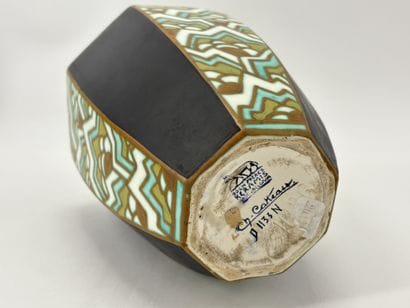 Charles CATTEAU (1880-1966). Vase Boch Keramis...